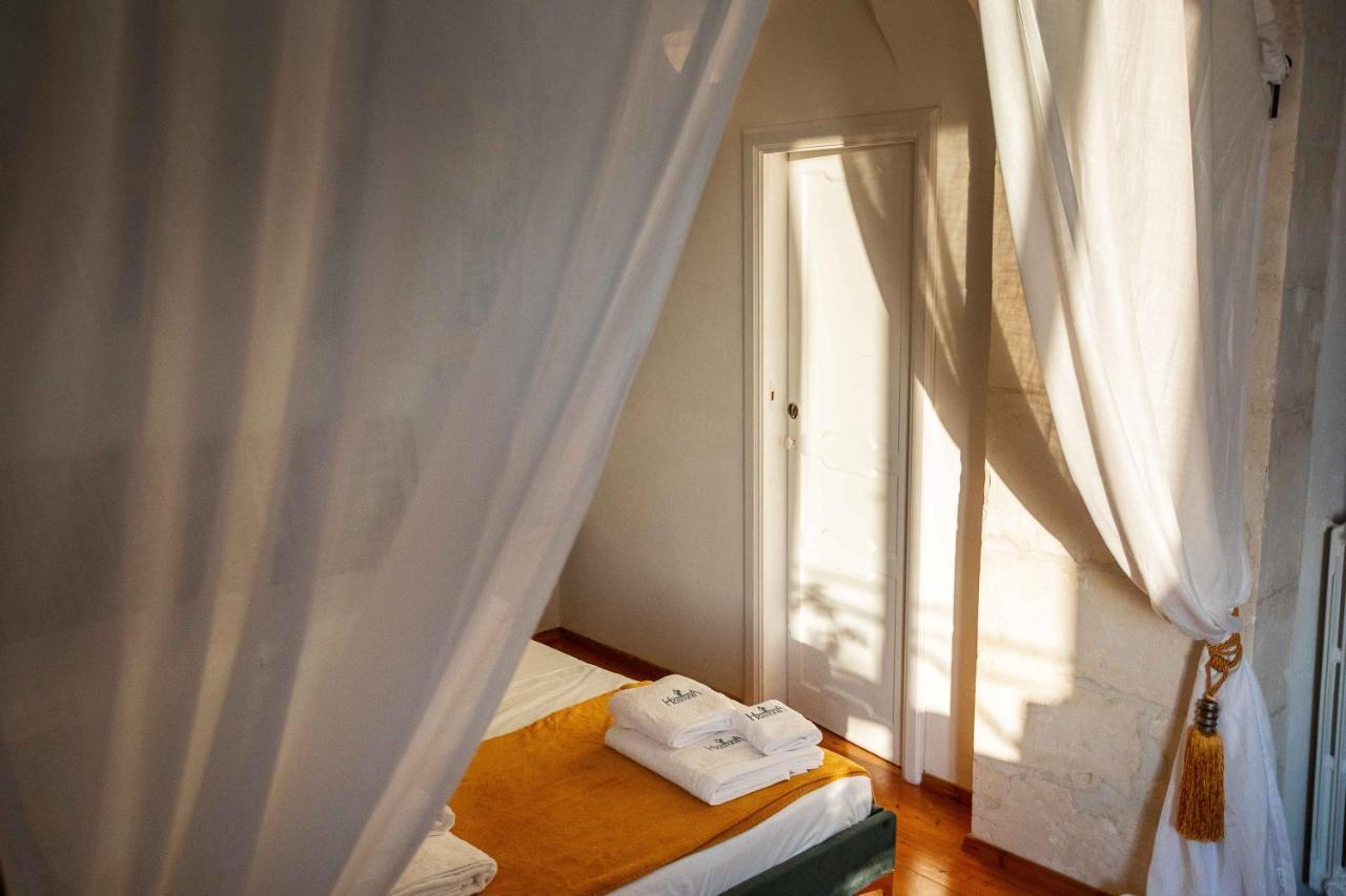 Hostunia Apartment Bagian luar foto